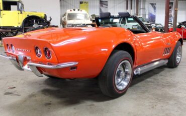 Chevrolet-Corvette-Cabriolet-1969-5