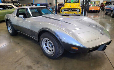 Chevrolet-Corvette-Cabriolet-1978-2