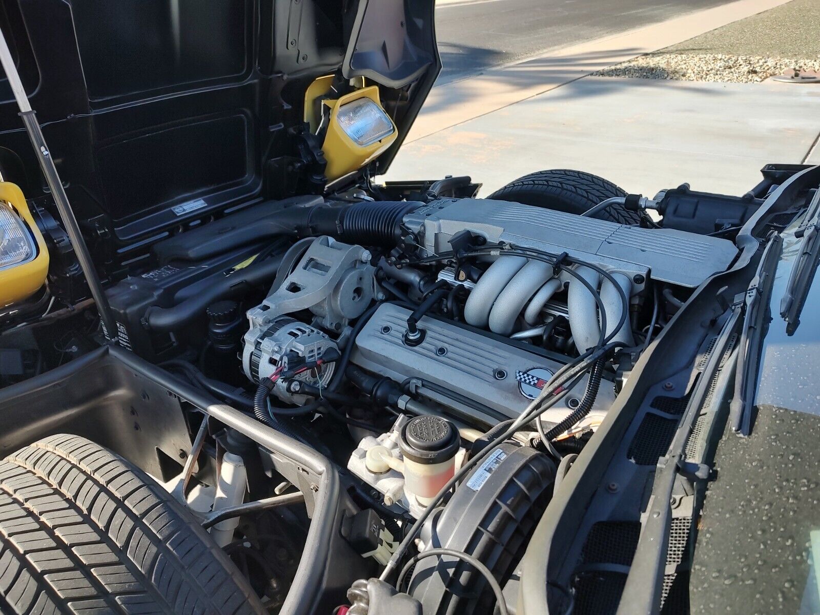 Chevrolet-Corvette-Cabriolet-1986-19