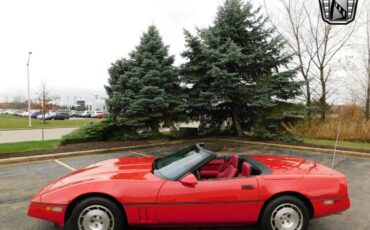 Chevrolet-Corvette-Cabriolet-1986-2