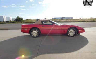 Chevrolet-Corvette-Cabriolet-1986-3