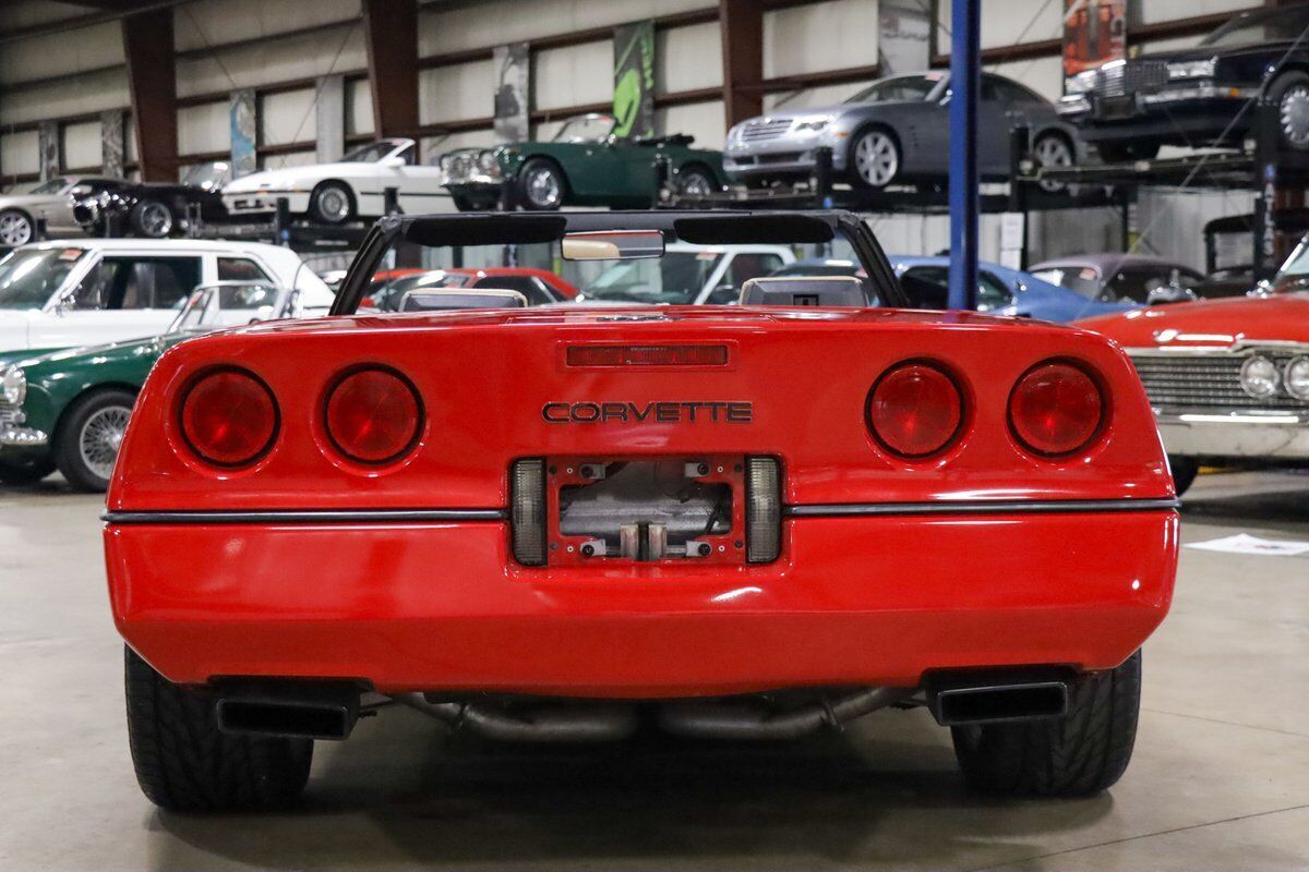 Chevrolet-Corvette-Cabriolet-1986-6