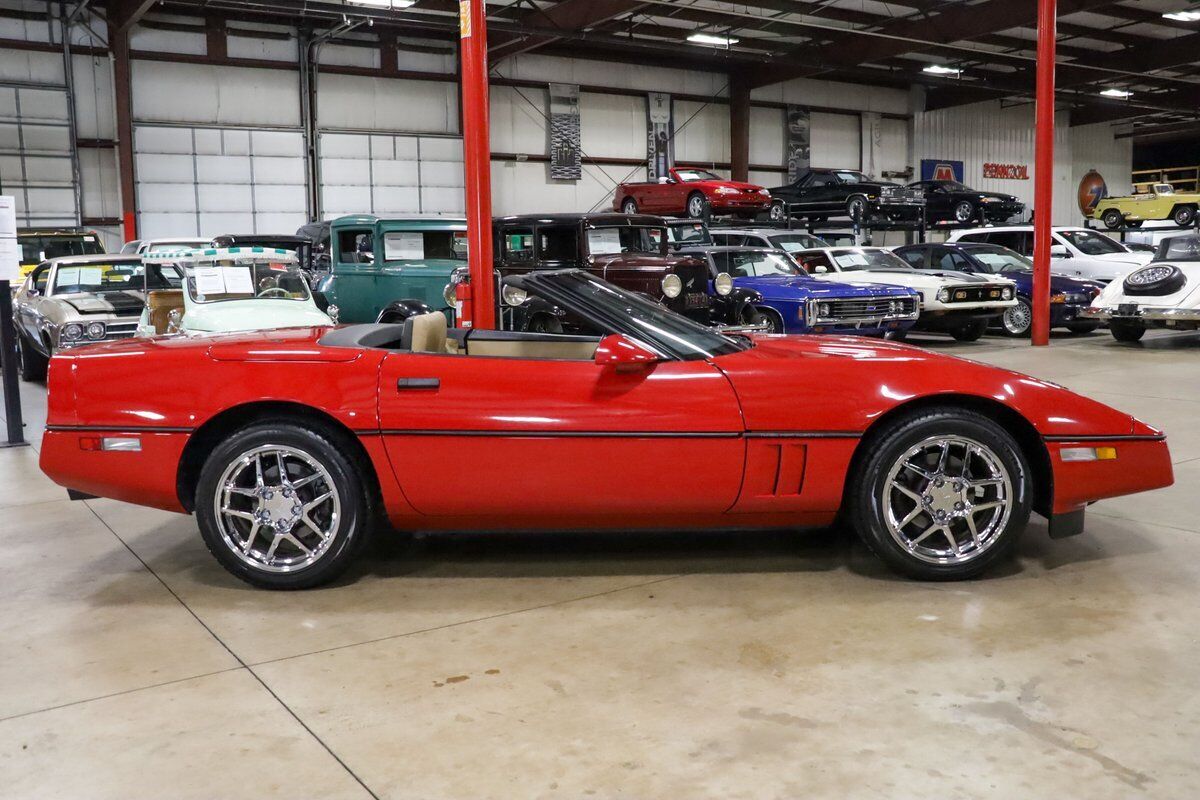 Chevrolet-Corvette-Cabriolet-1986-9