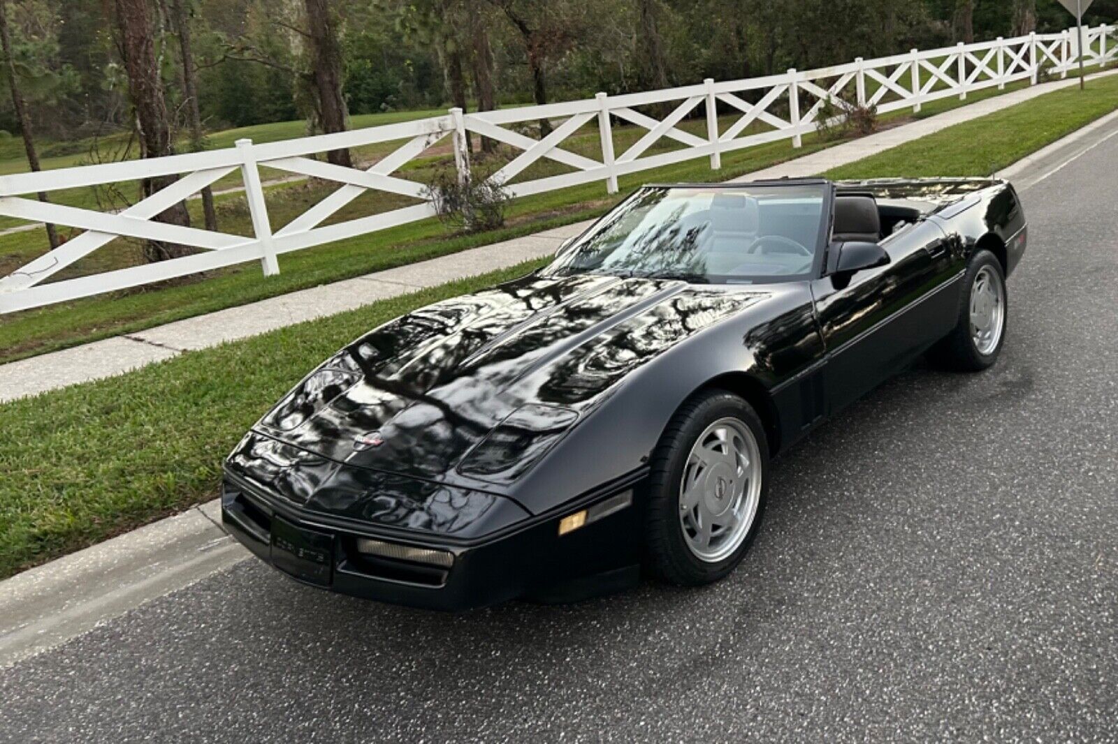 Chevrolet-Corvette-Cabriolet-1989-1