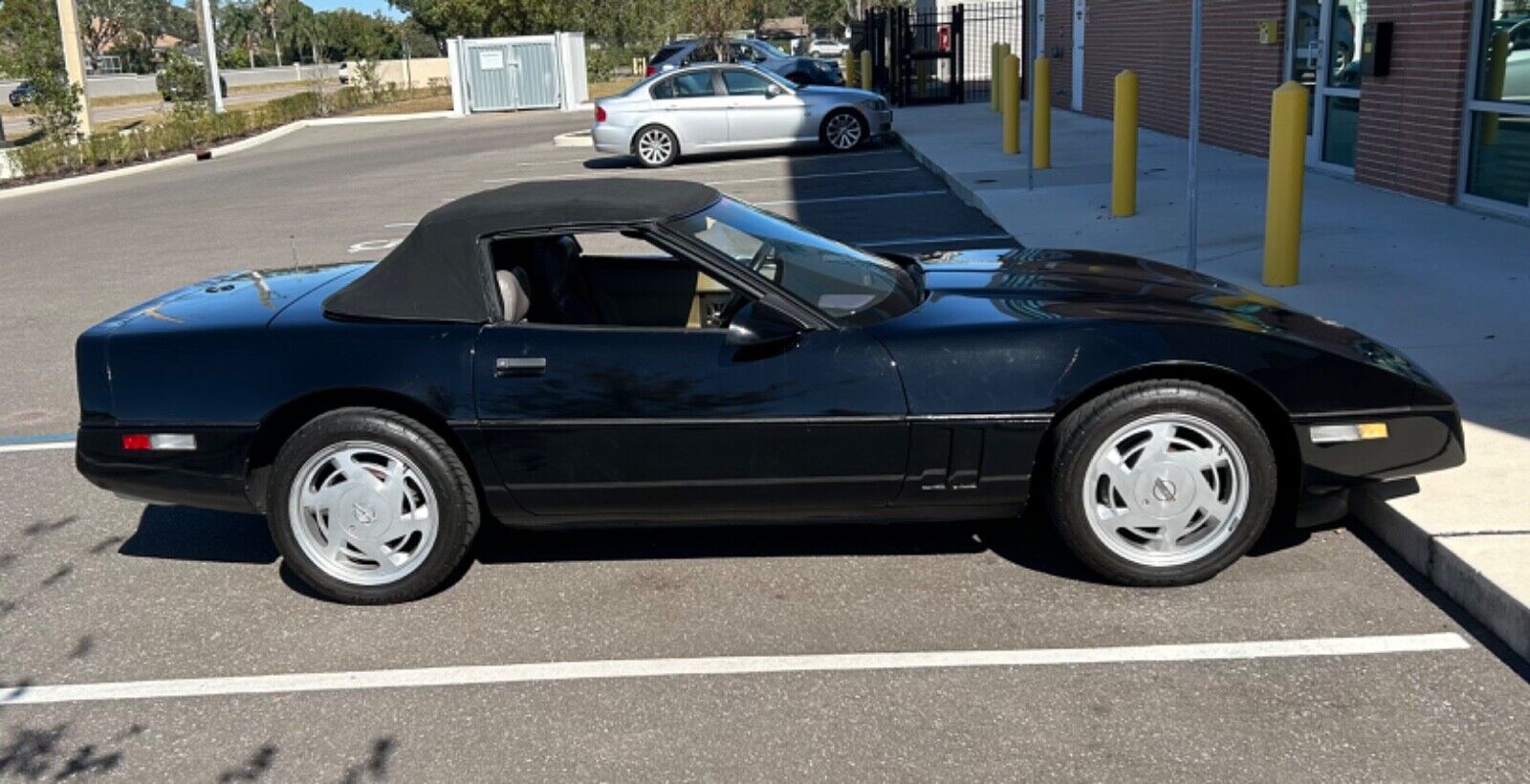 Chevrolet-Corvette-Cabriolet-1989-19