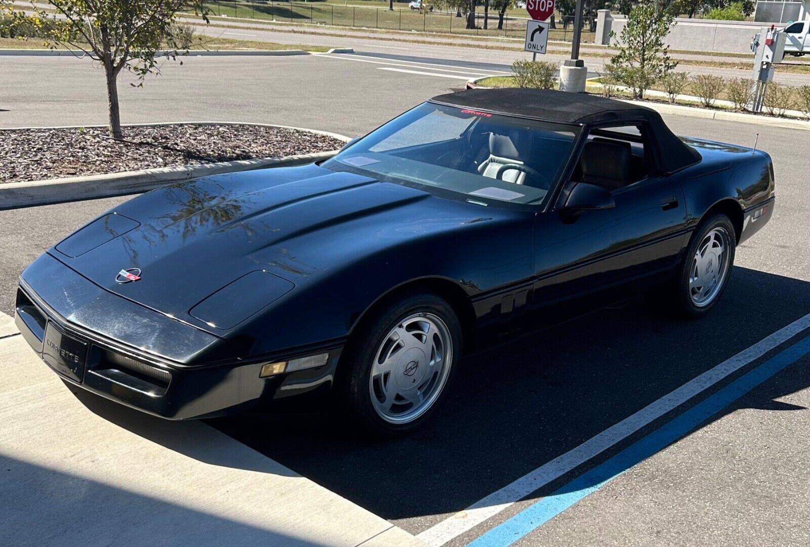 Chevrolet-Corvette-Cabriolet-1989-26