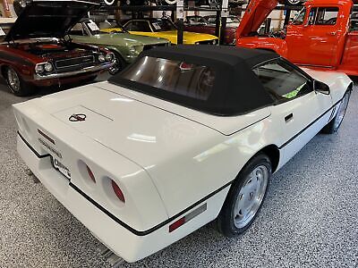 Chevrolet-Corvette-Cabriolet-1989-32