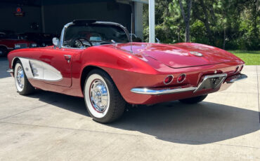 Chevrolet-Corvette-Coupe-1961-10