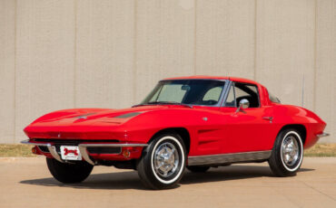 Chevrolet-Corvette-Coupe-1963-1