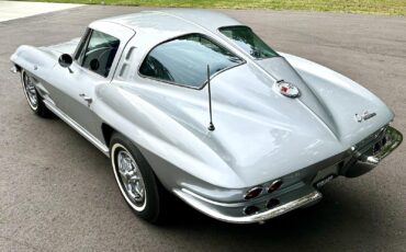 Chevrolet-Corvette-Coupe-1963-1