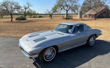 Chevrolet-Corvette-Coupe-1963-10