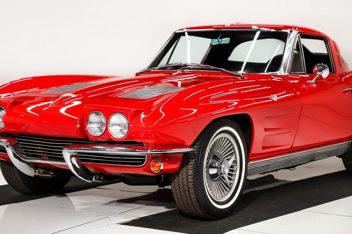 Chevrolet-Corvette-Coupe-1963-11