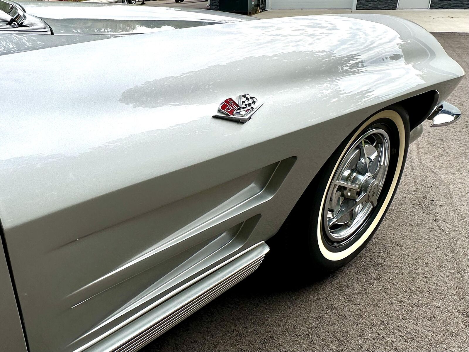 Chevrolet-Corvette-Coupe-1963-12