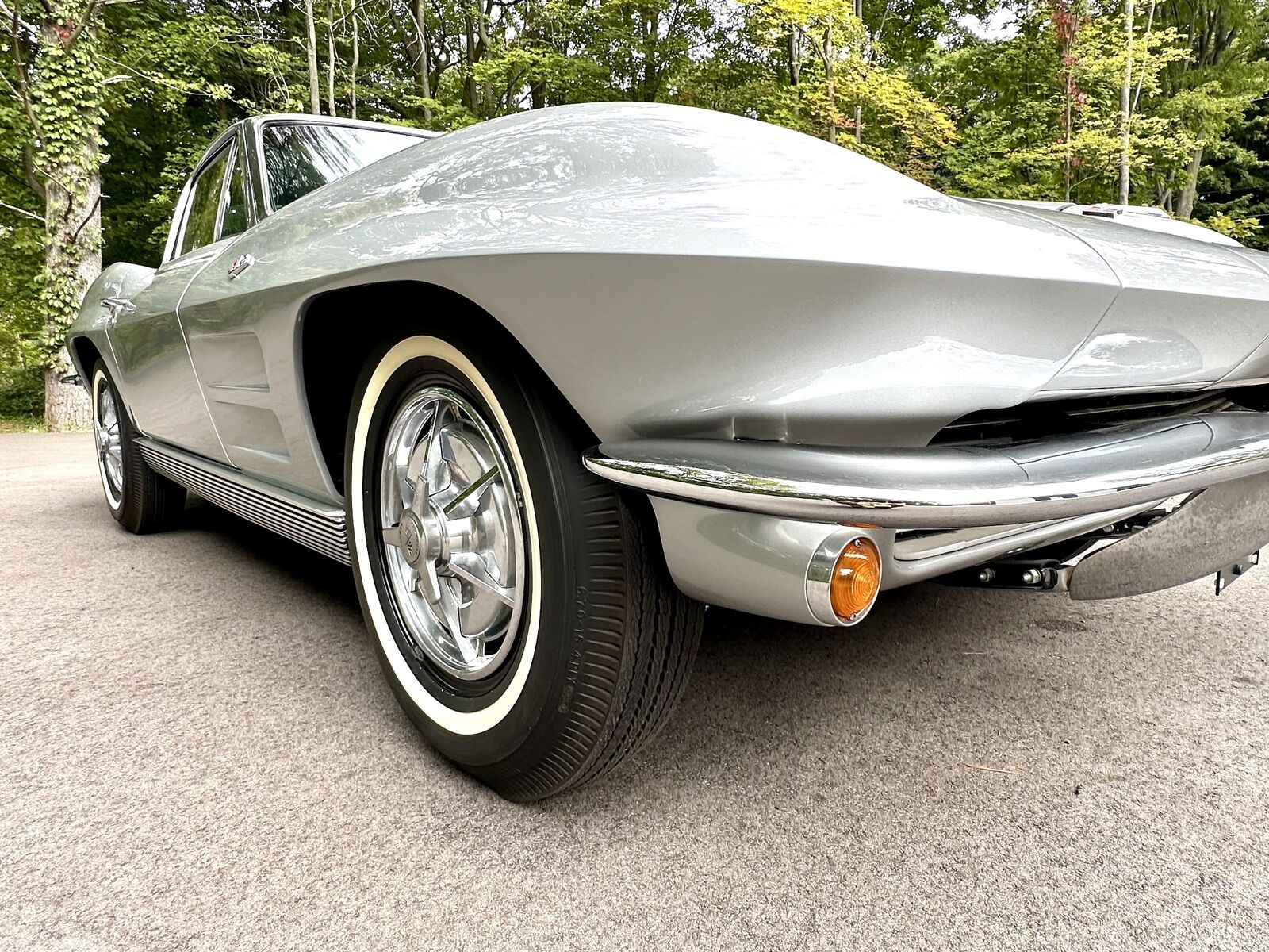 Chevrolet-Corvette-Coupe-1963-13