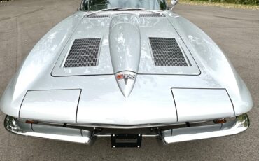 Chevrolet-Corvette-Coupe-1963-14