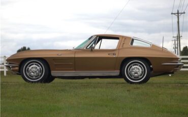 Chevrolet-Corvette-Coupe-1963-15