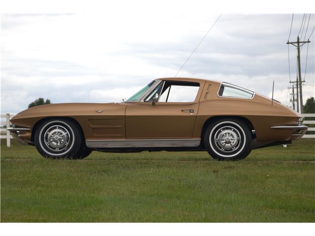 Chevrolet-Corvette-Coupe-1963-15