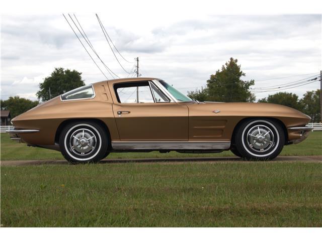 Chevrolet-Corvette-Coupe-1963-16