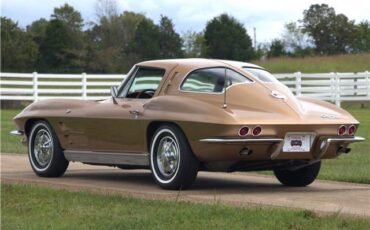 Chevrolet-Corvette-Coupe-1963-18