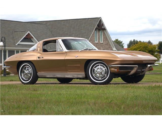 Chevrolet-Corvette-Coupe-1963-21