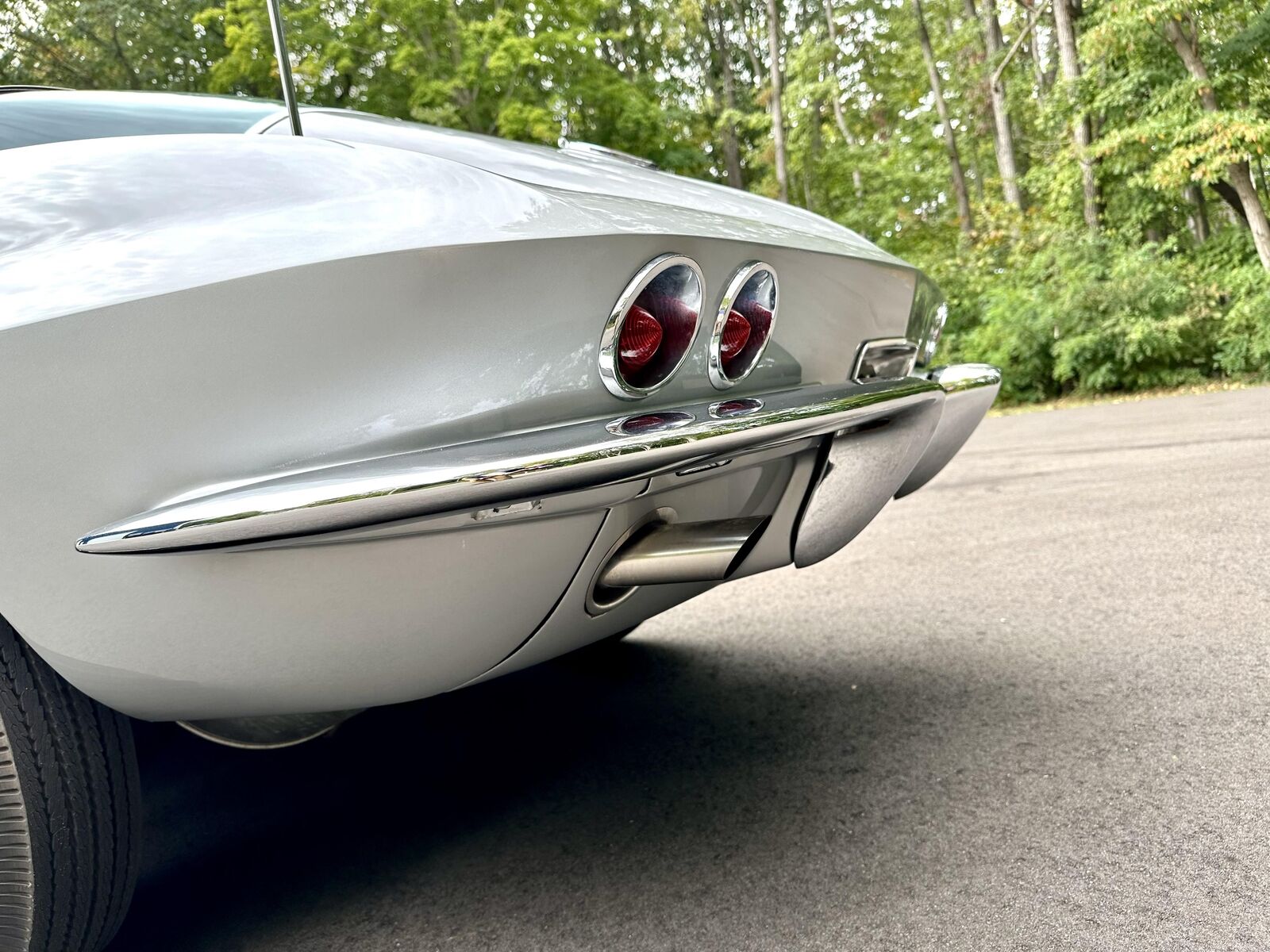 Chevrolet-Corvette-Coupe-1963-22