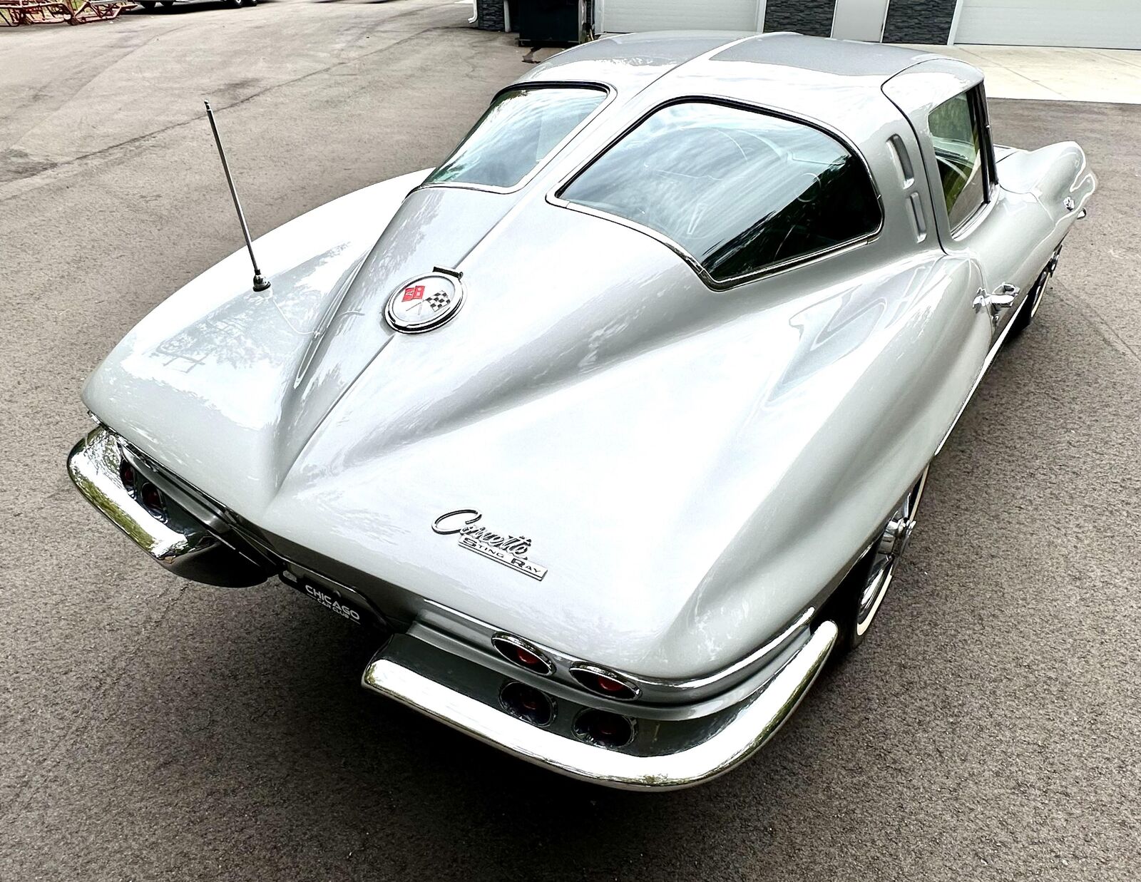 Chevrolet-Corvette-Coupe-1963-23