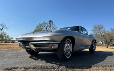 Chevrolet-Corvette-Coupe-1963-3