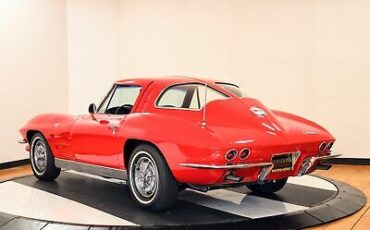 Chevrolet-Corvette-Coupe-1963-4