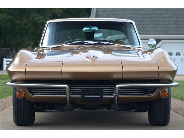 Chevrolet-Corvette-Coupe-1963-4