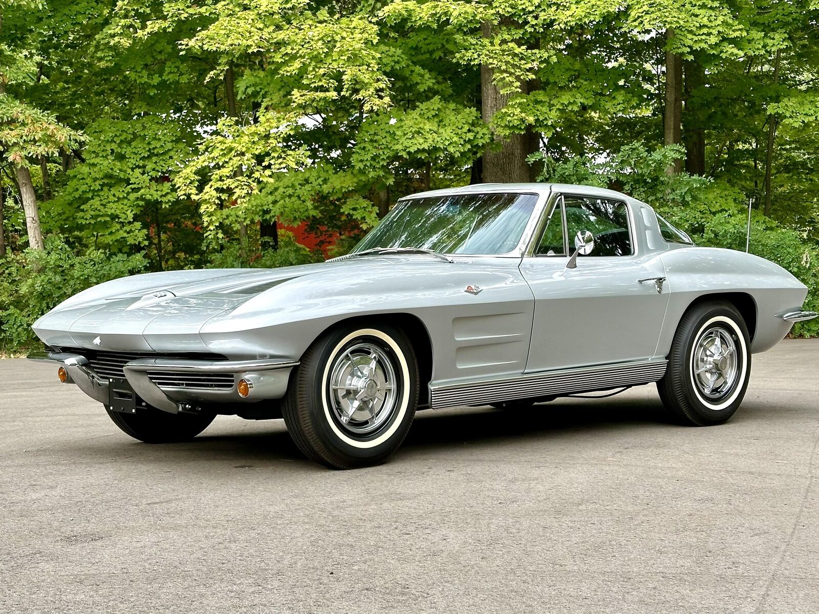 Chevrolet-Corvette-Coupe-1963-6