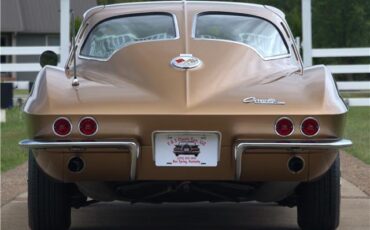 Chevrolet-Corvette-Coupe-1963-7