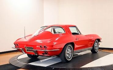 Chevrolet-Corvette-Coupe-1963-8