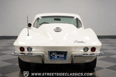 Chevrolet-Corvette-Coupe-1964-10