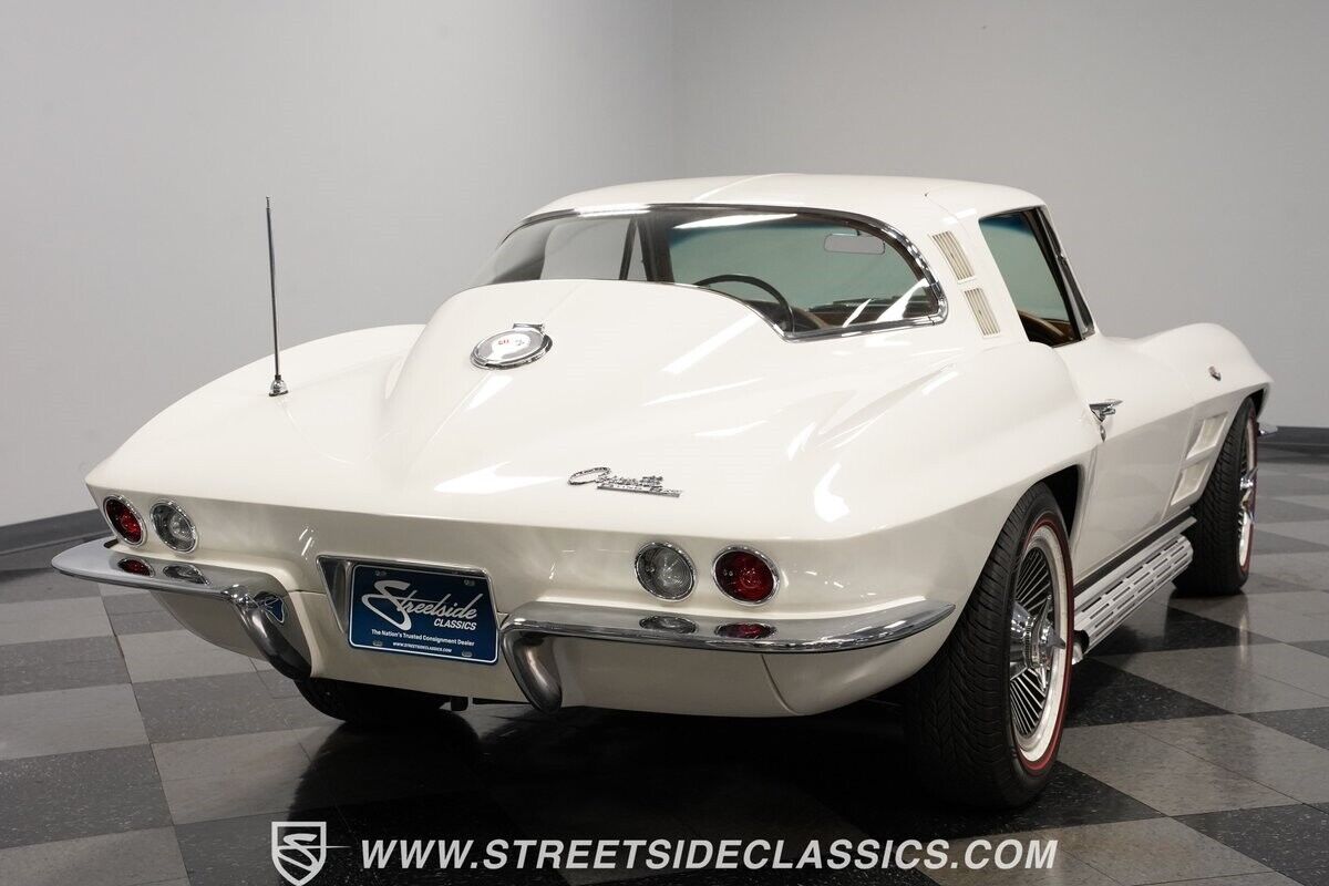 Chevrolet-Corvette-Coupe-1964-11