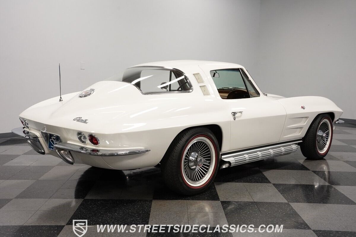 Chevrolet-Corvette-Coupe-1964-12