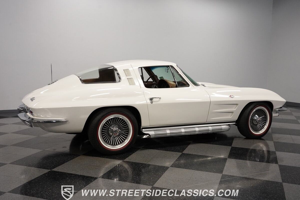 Chevrolet-Corvette-Coupe-1964-13