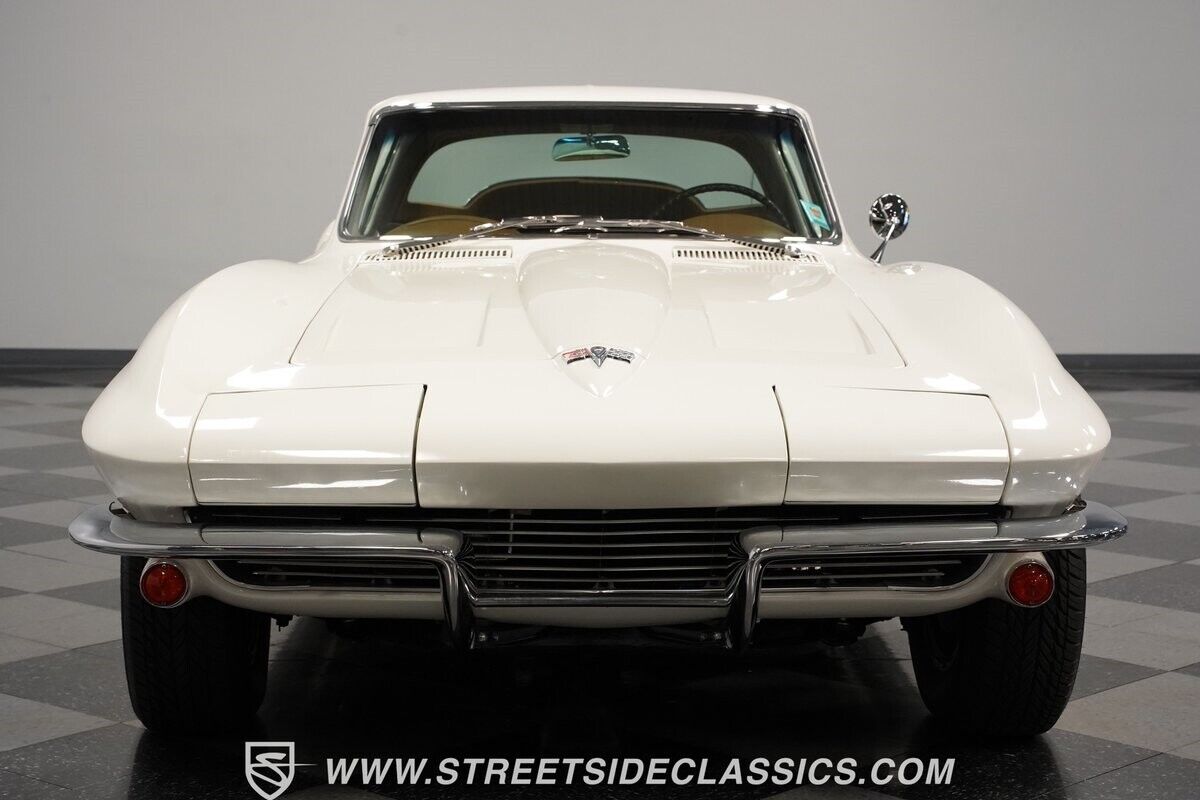 Chevrolet-Corvette-Coupe-1964-17