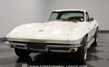 Chevrolet-Corvette-Coupe-1964-18