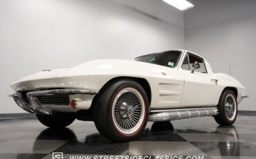 Chevrolet-Corvette-Coupe-1964-21