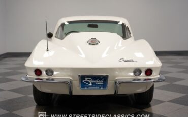 Chevrolet-Corvette-Coupe-1964-25