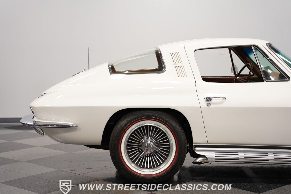 Chevrolet-Corvette-Coupe-1964-29