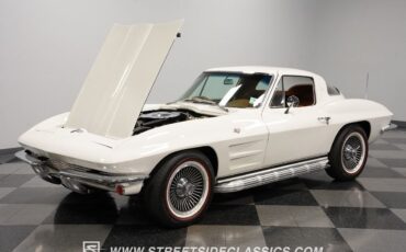 Chevrolet-Corvette-Coupe-1964-31