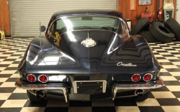 Chevrolet-Corvette-Coupe-1964-4