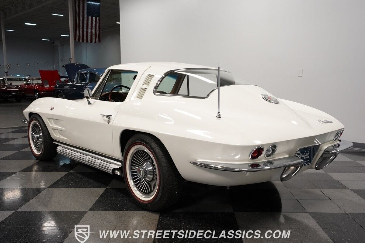 Chevrolet-Corvette-Coupe-1964-9