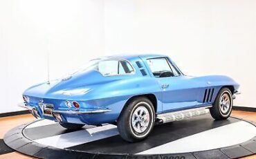 Chevrolet-Corvette-Coupe-1965-8