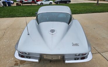 Chevrolet-Corvette-Coupe-1966-10