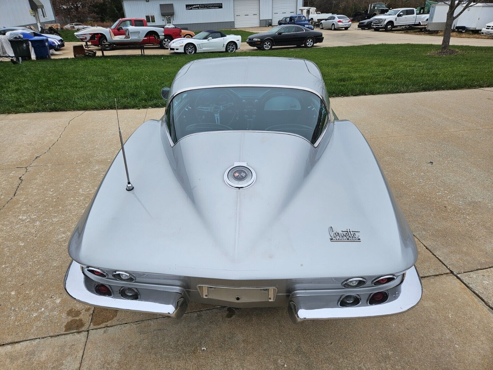 Chevrolet-Corvette-Coupe-1966-10