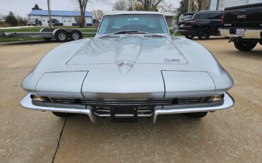 Chevrolet-Corvette-Coupe-1966-2