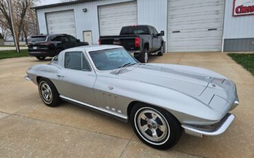 Chevrolet-Corvette-Coupe-1966-4