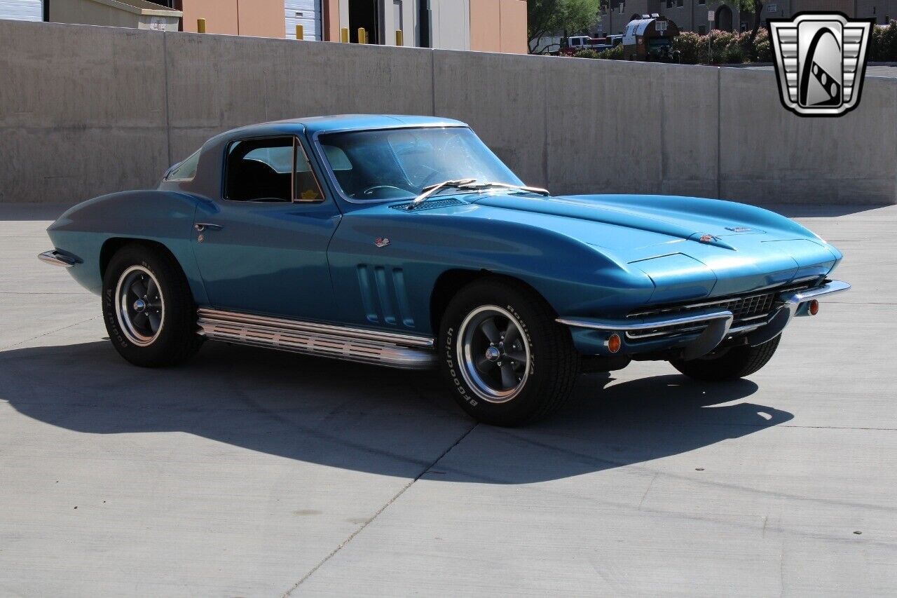 Chevrolet-Corvette-Coupe-1966-5